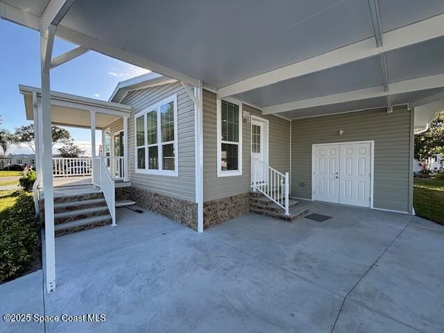 Photo of 723 Hyacinth Circle