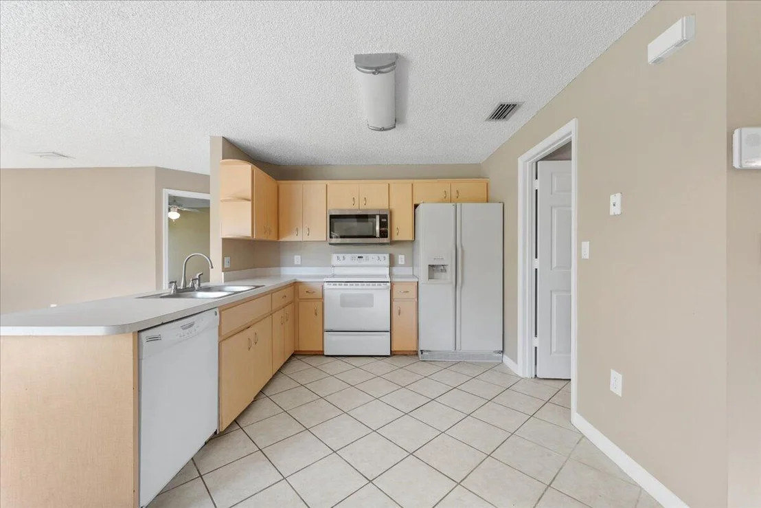 Photo of 280 Clearbrook NE