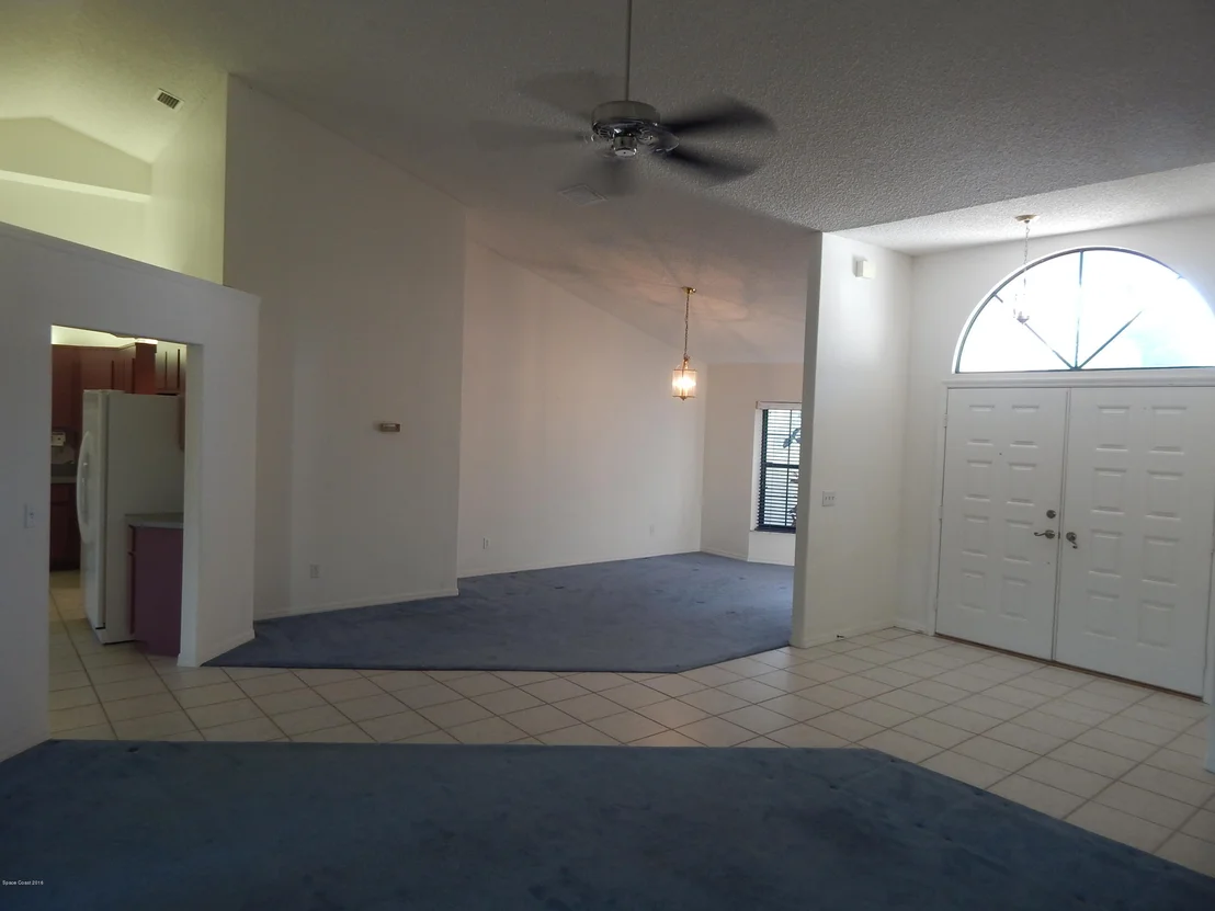 Photo of 711 Montclair Road NE