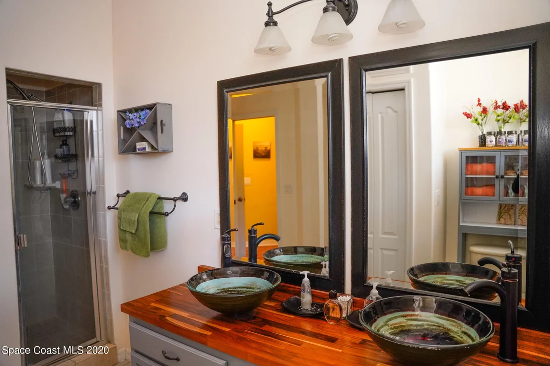Photo of 2134 Pumpkin Place NE