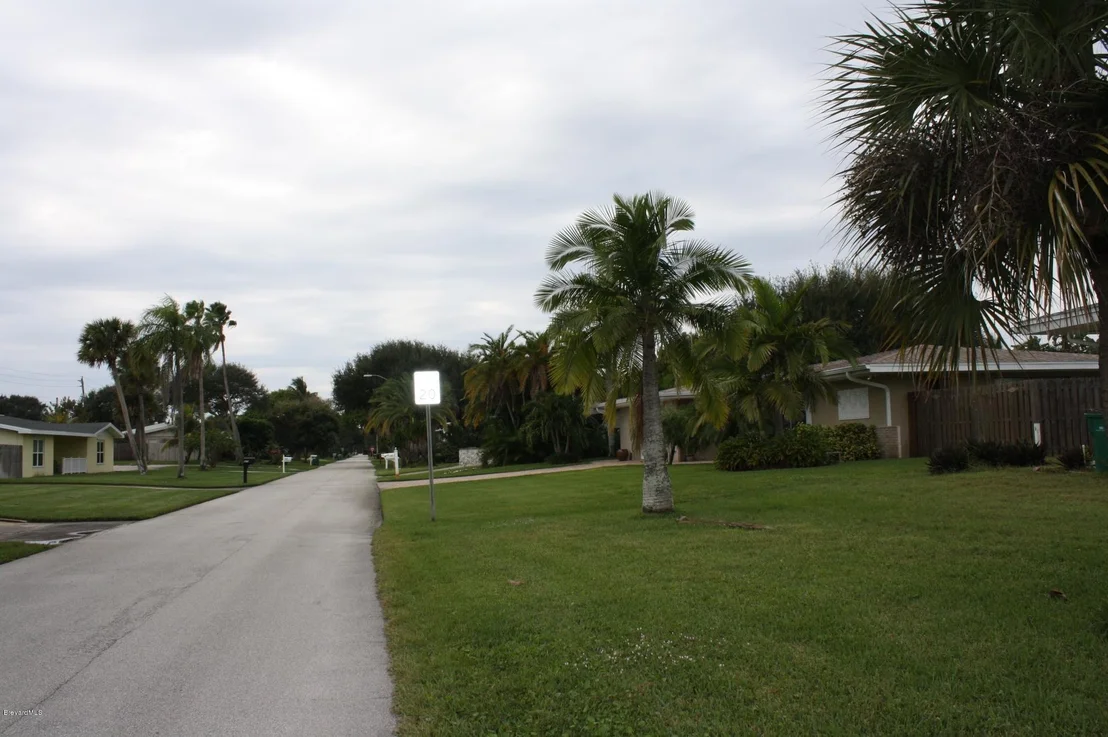Photo of 400 Bahama Drive