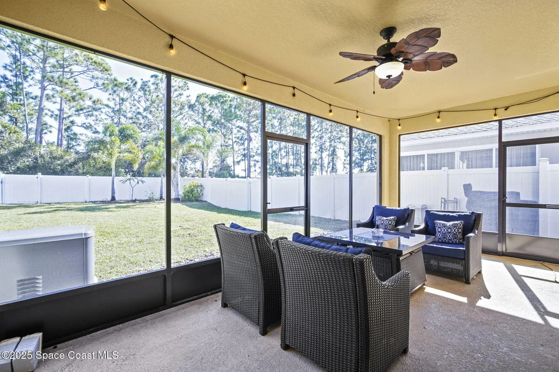 Photo of 381 Waterside Circle
