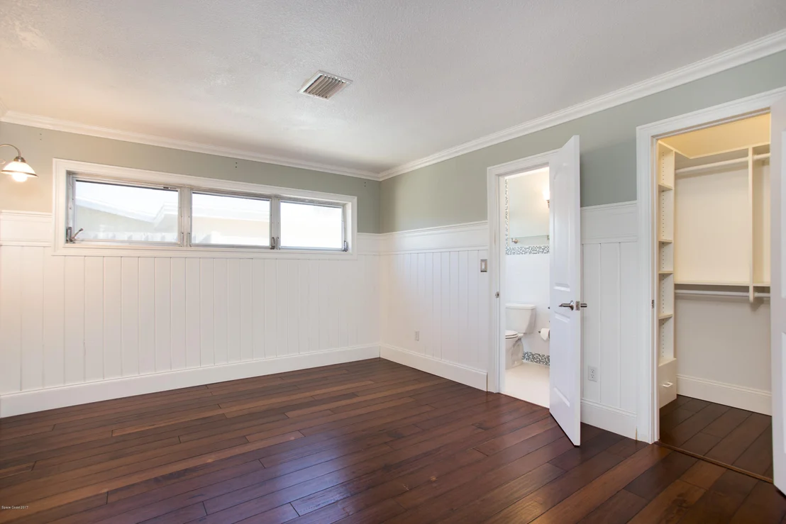Photo of 390 Willow Drive