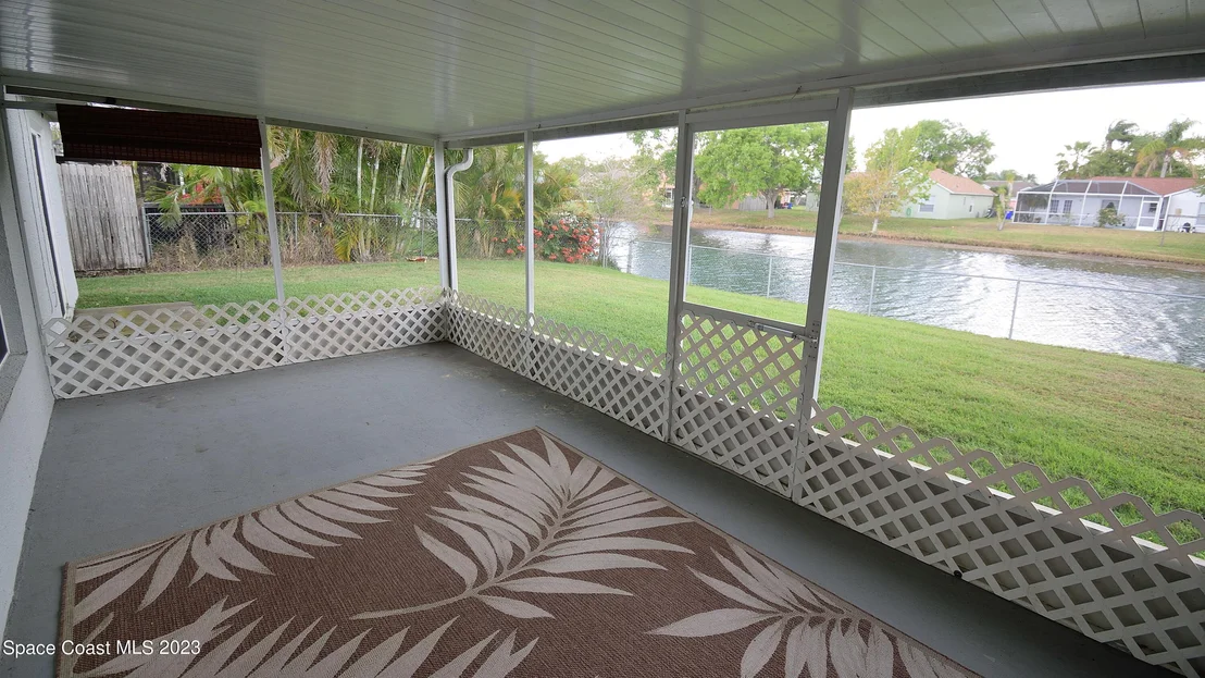 Photo of 1058 Jacaranda Circle