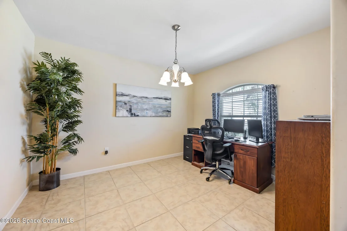 Photo of 1465 Litchfield Drive