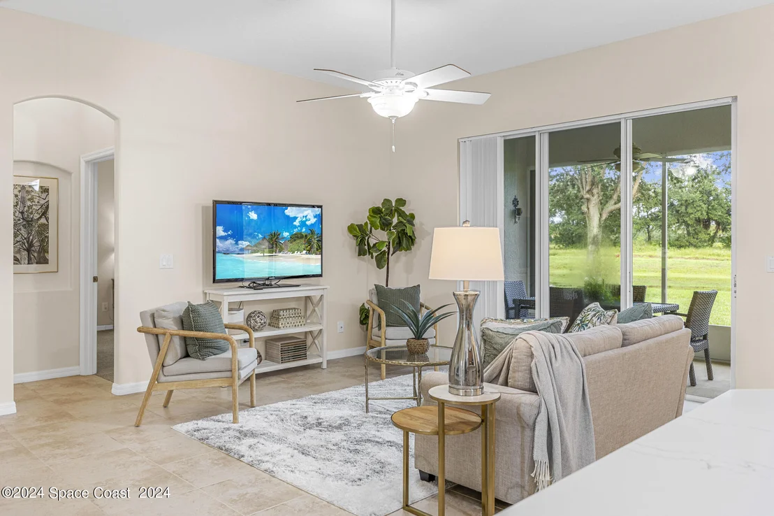 Photo of 1878 Windbrook Drive SE