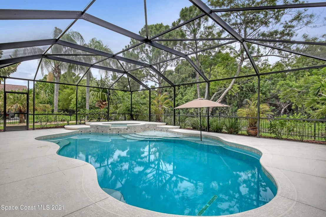 Photo of 1380 Talon Way