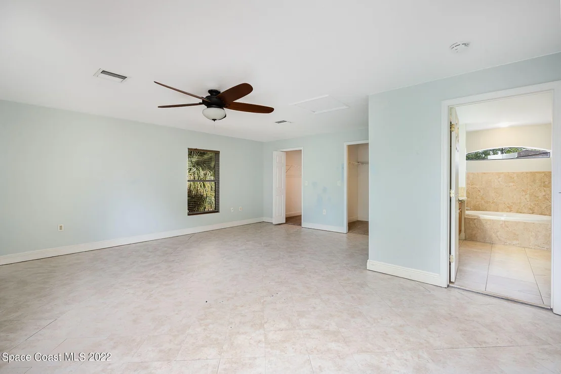 Photo of 1137 Scyphers Street NE