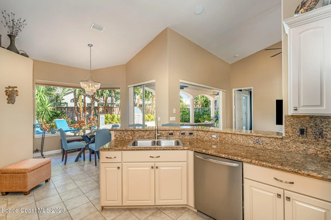 Photo of 426 Southampton Drive