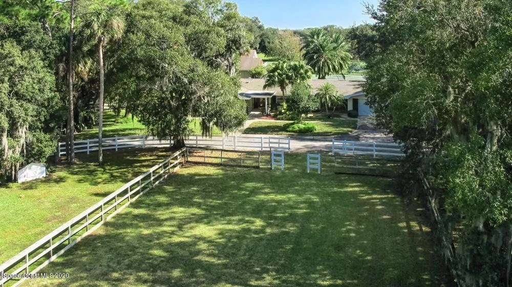 Photo of 2885 Turtle Mound Road