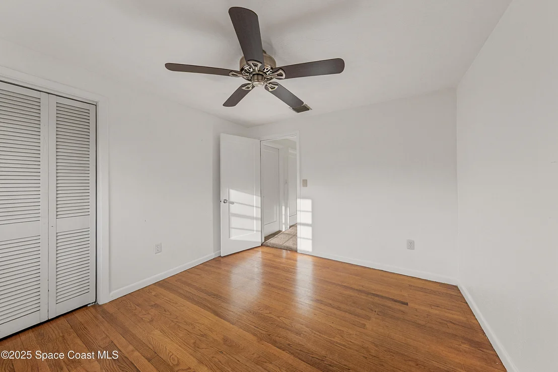 Photo of 409 Lynn Avenue