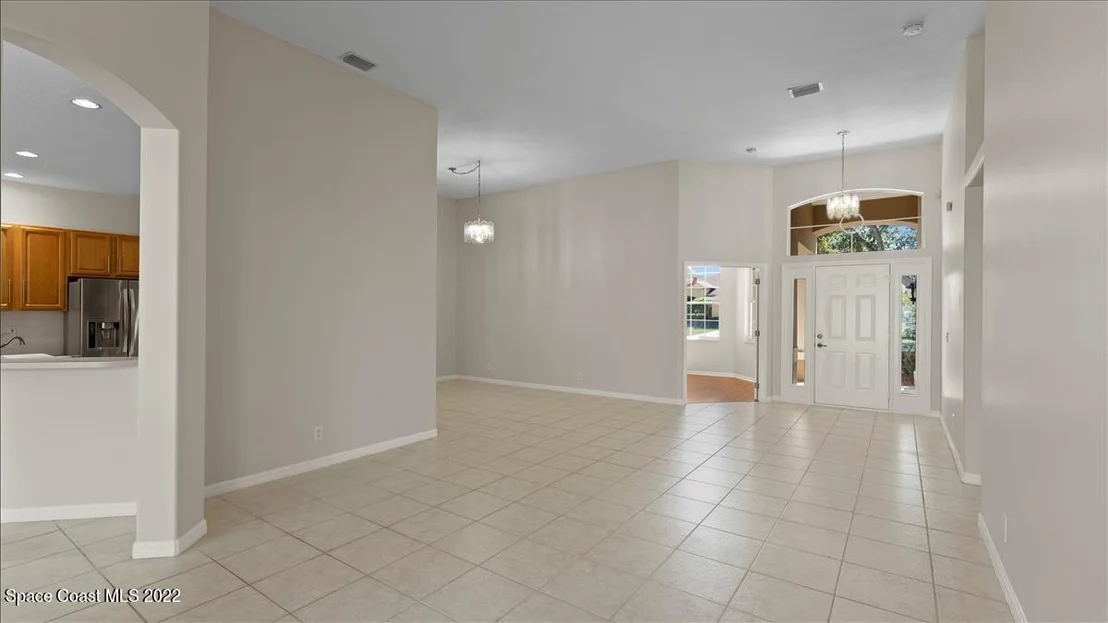 Photo of 5947 Newbury Circle