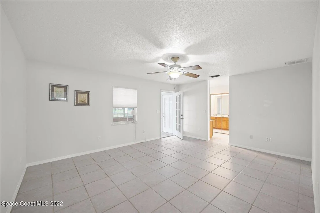Photo of 3660 Burkholm Road