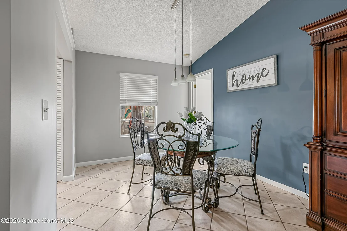 Photo of 606 Seven Gables Circle SE