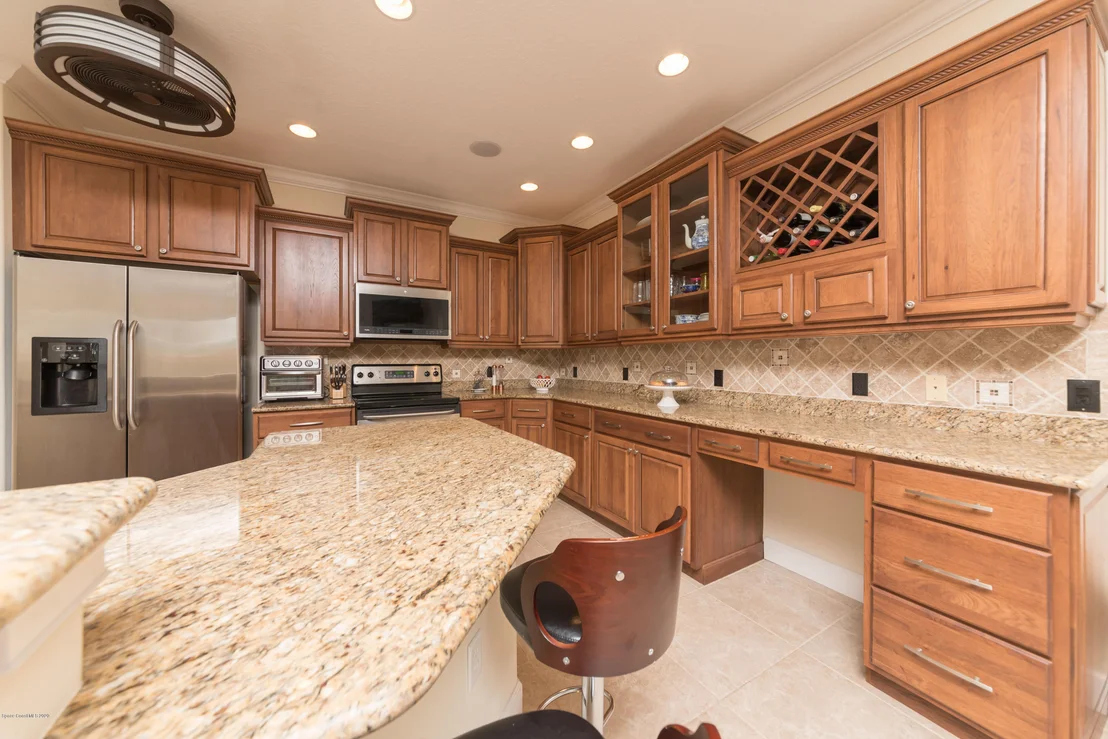 Photo of 800 Glen Abbey Way Way