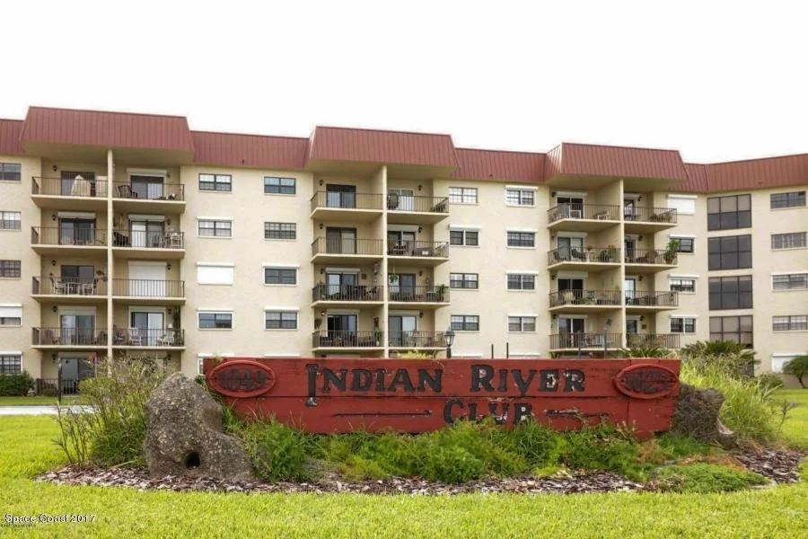 Photo of Unit 412 at 1025 Rockledge Drive
