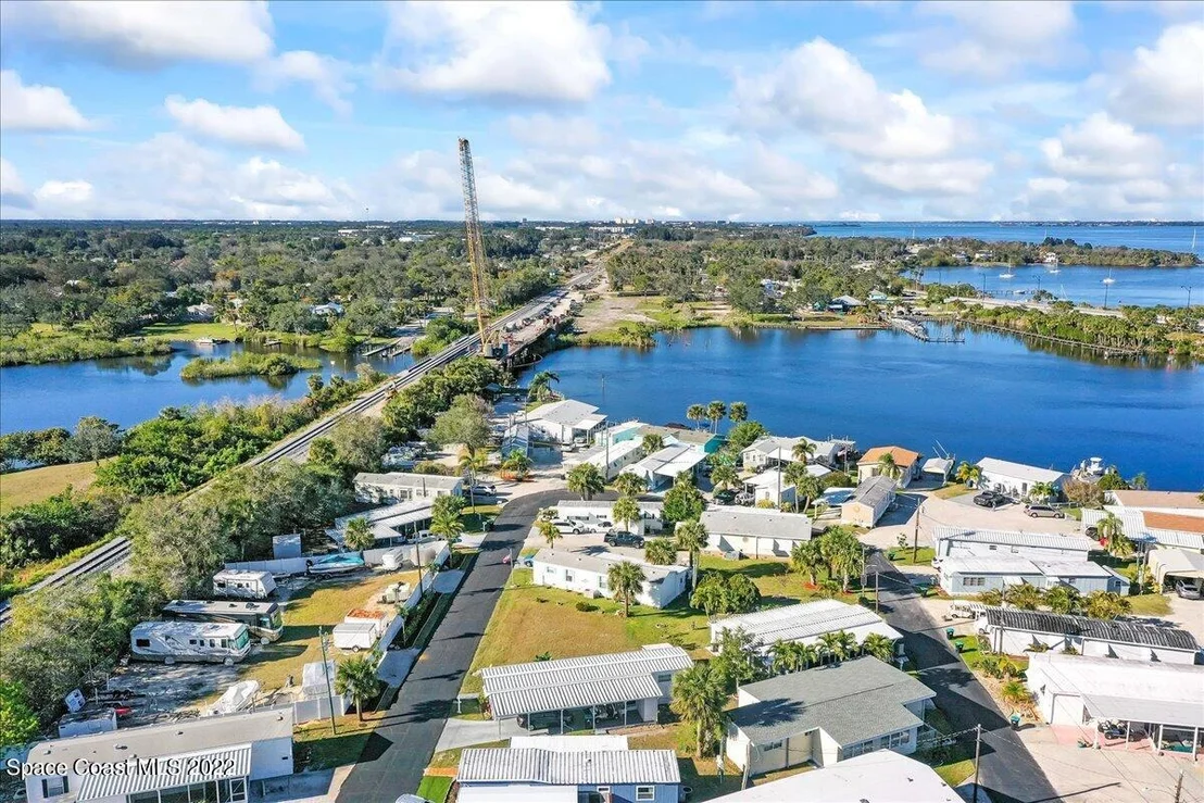 Photo of 3061 Indian River Drive NE