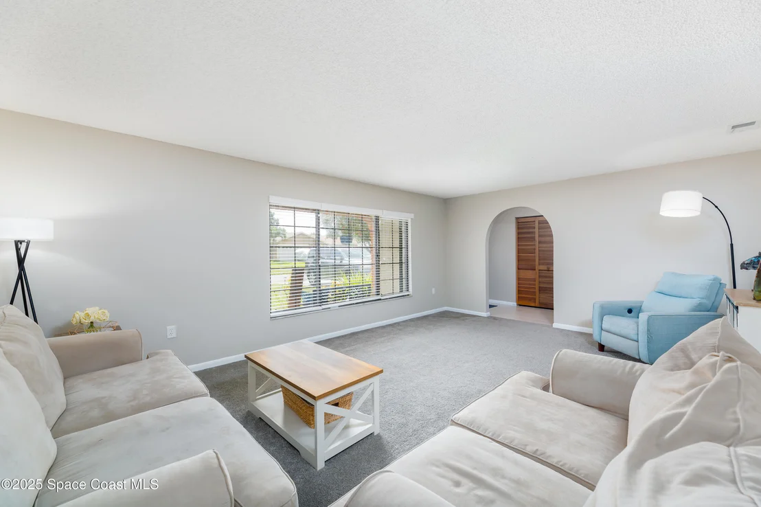 Photo of 1368 Gleneagles Way