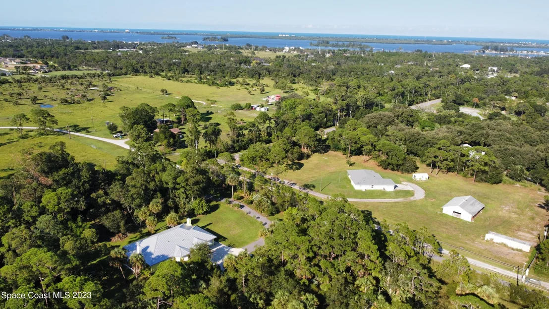 Photo of 4115 Grant Road