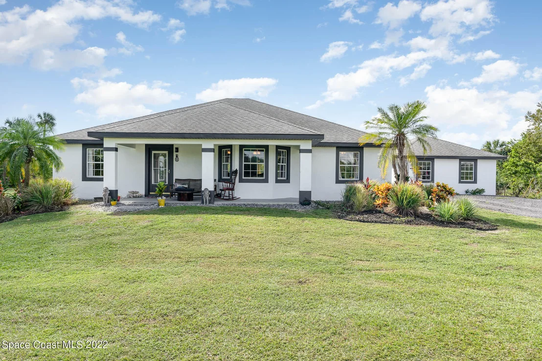 Photo of 3215 Lionel Road