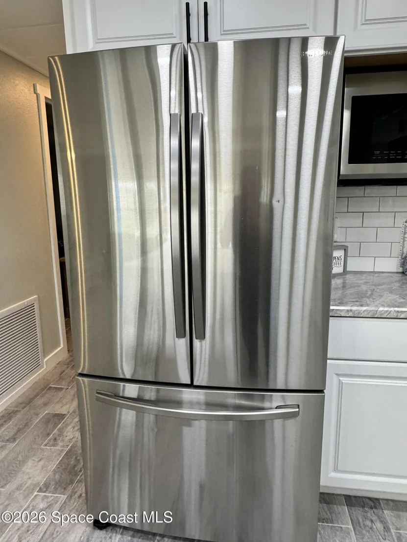 Photo of 805 Wren Circle