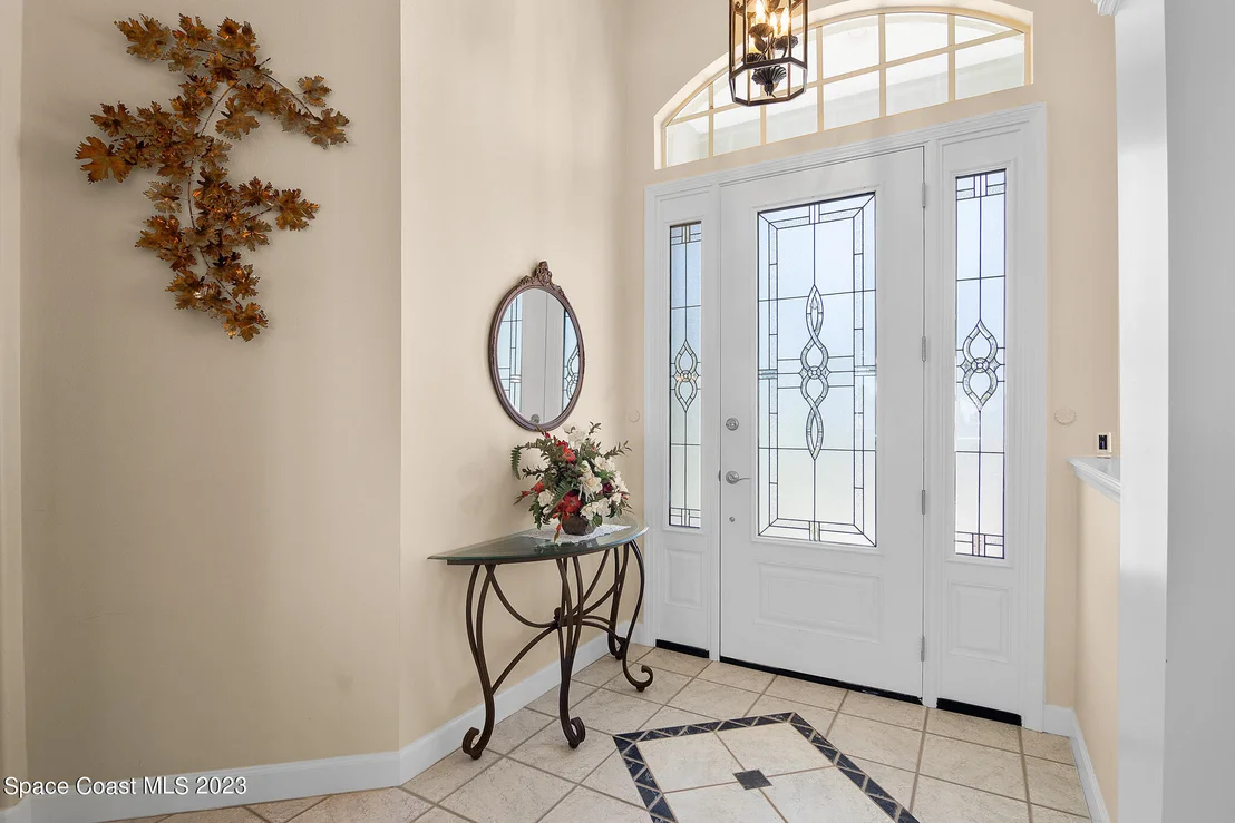 Photo of 2563 Canterbury Circle