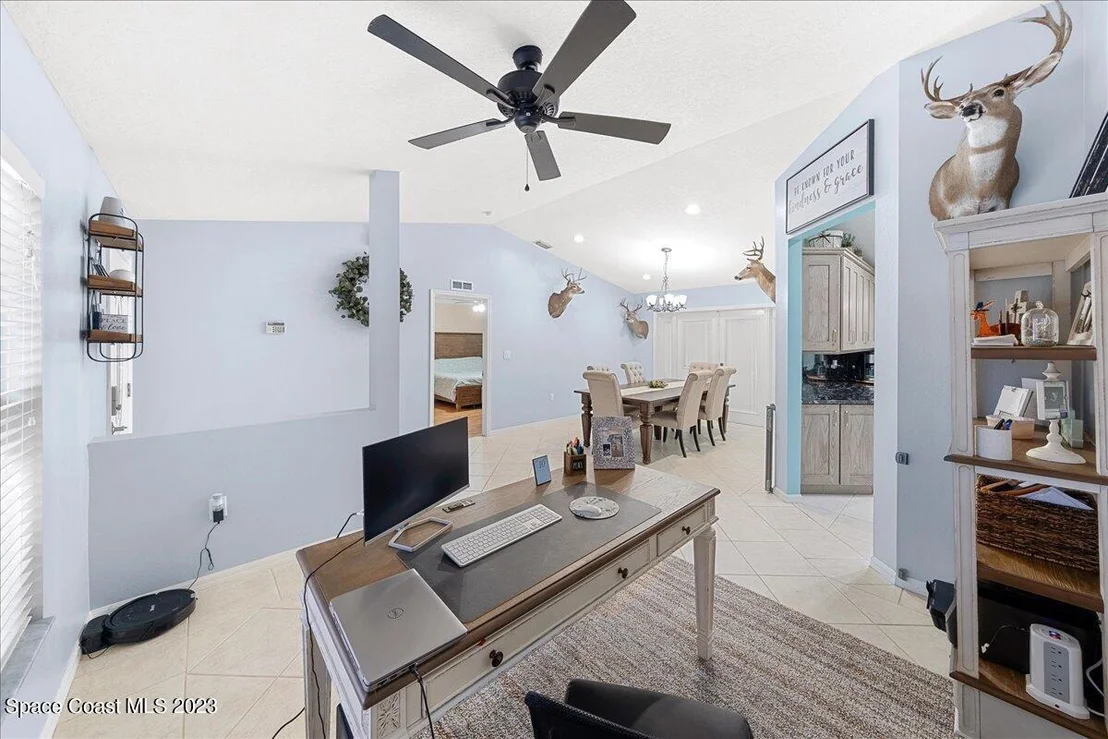 Photo of 2215 Wilcox Street