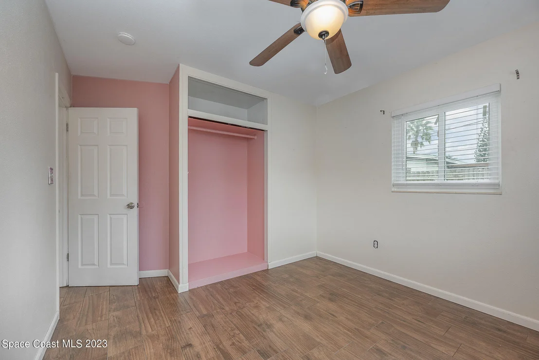 Photo of 2477 Burns Avenue
