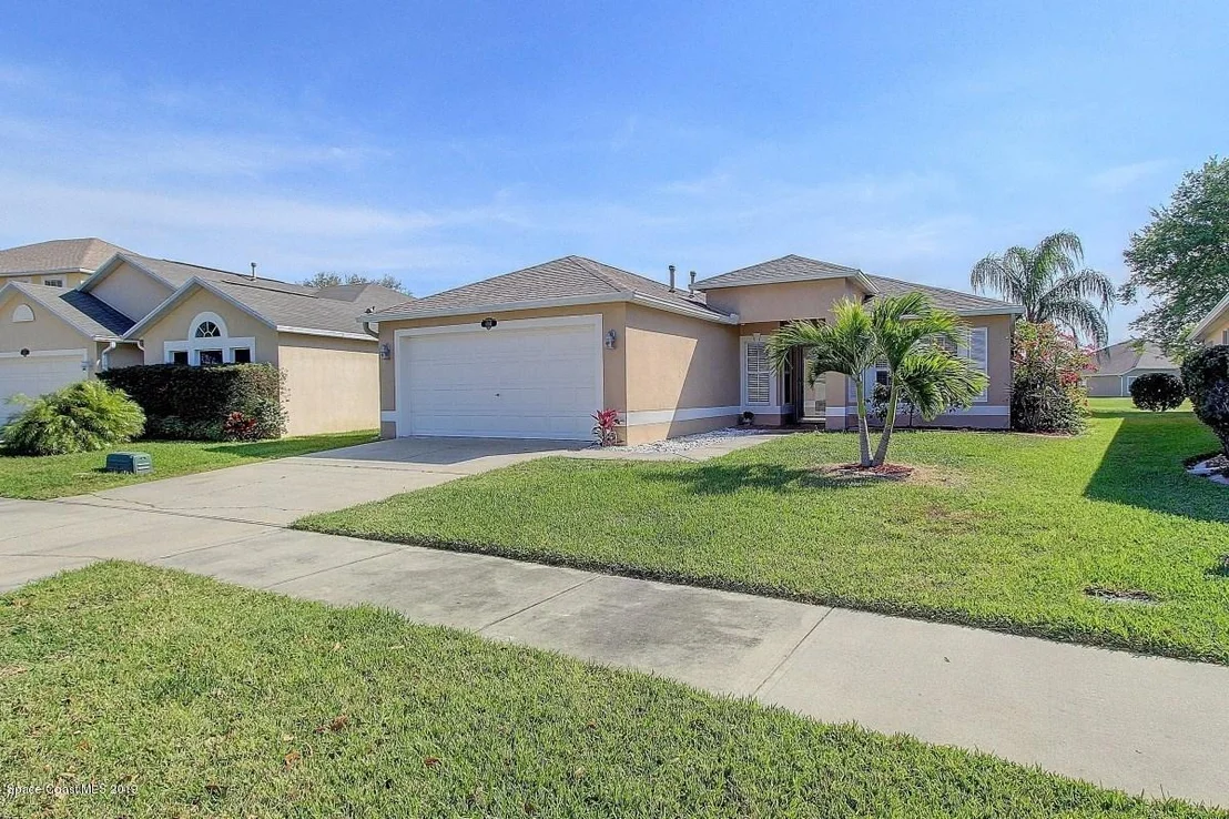 Photo of 4547 Four Lakes Drive