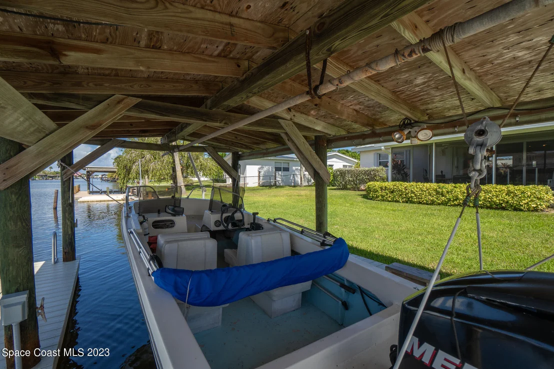 Photo of 209 River Road