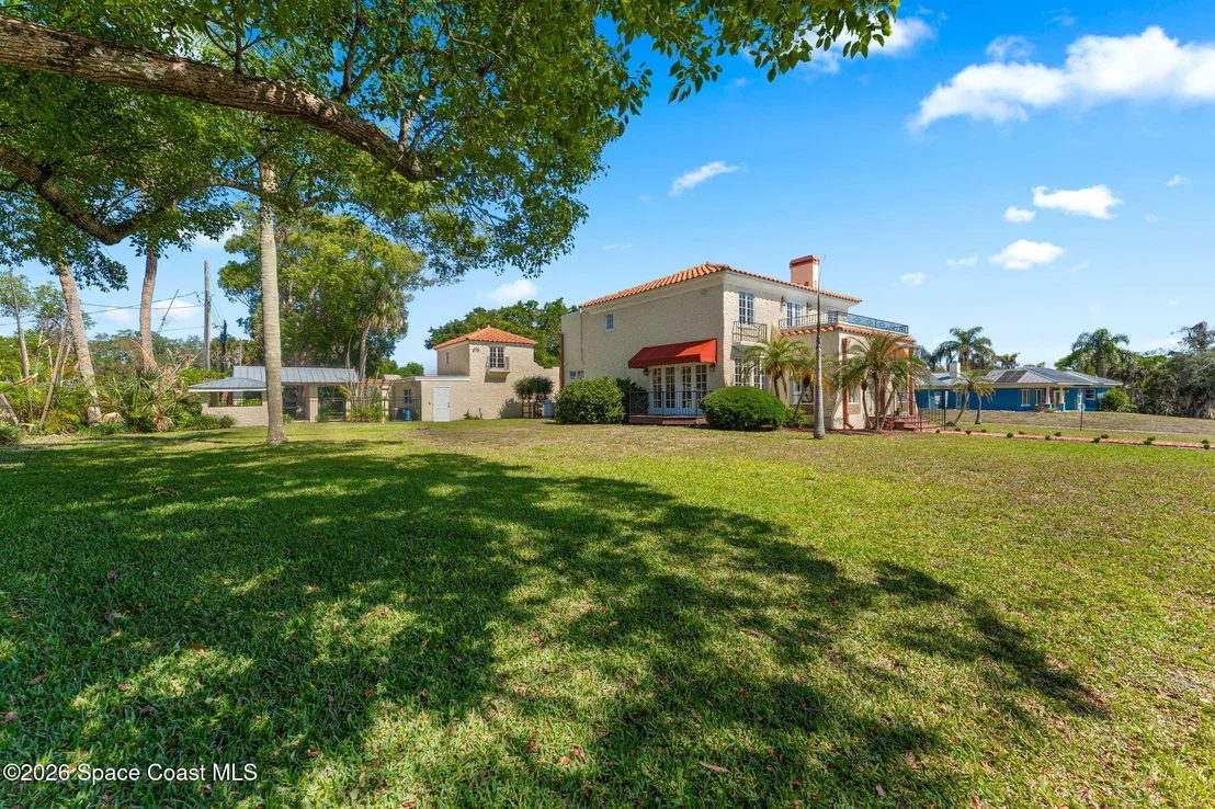 Photo of 2105 Mac Farland Drive