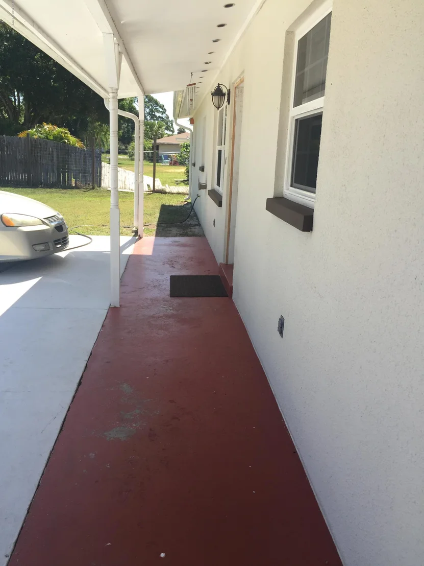 Photo of 2521 N Palm Drive N