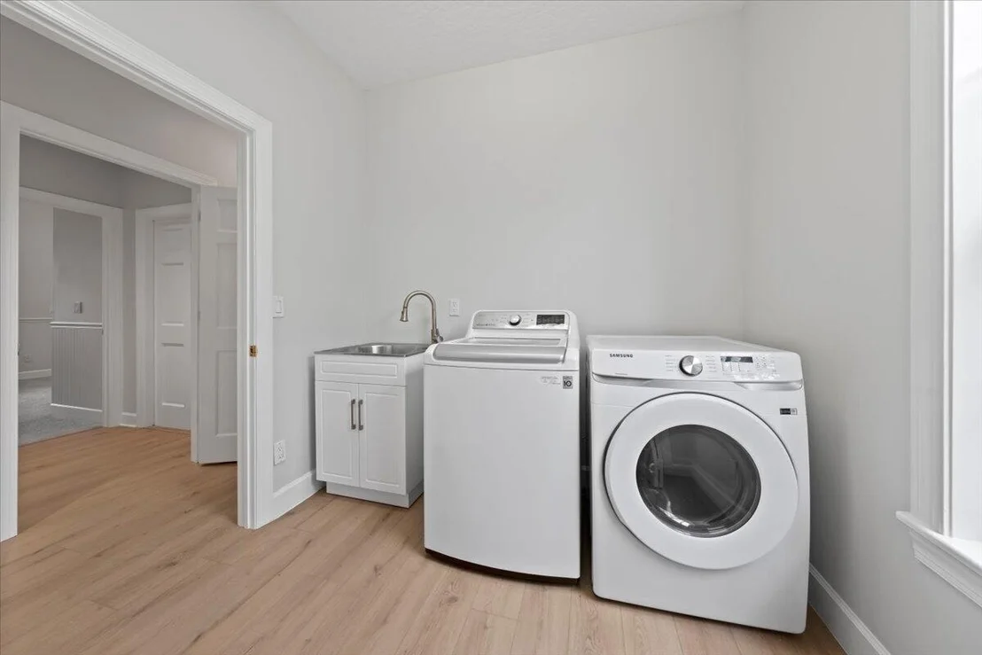 Photo of 405 Newport Drive