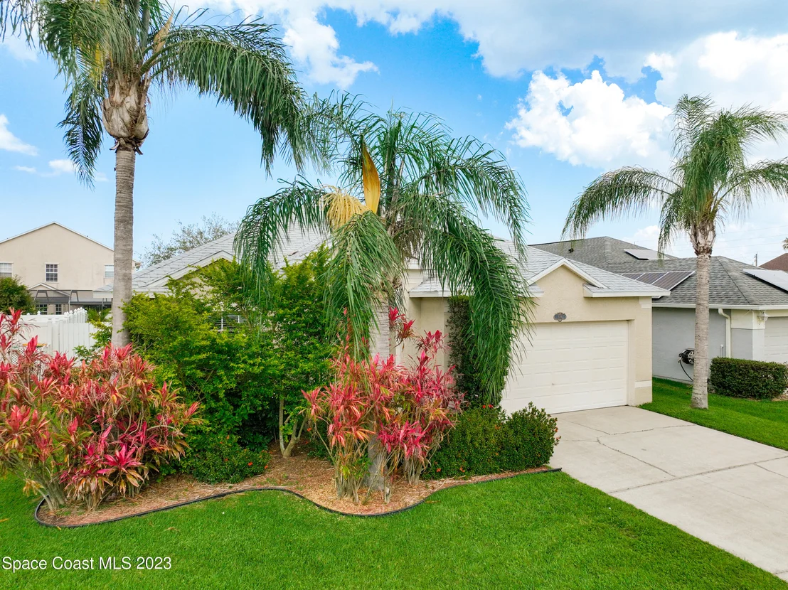 Photo of 324 Sedgewood Circle