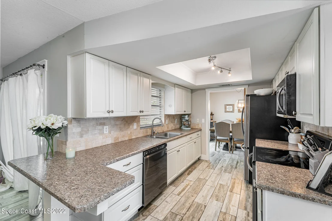 Photo of 214 7th Avenue