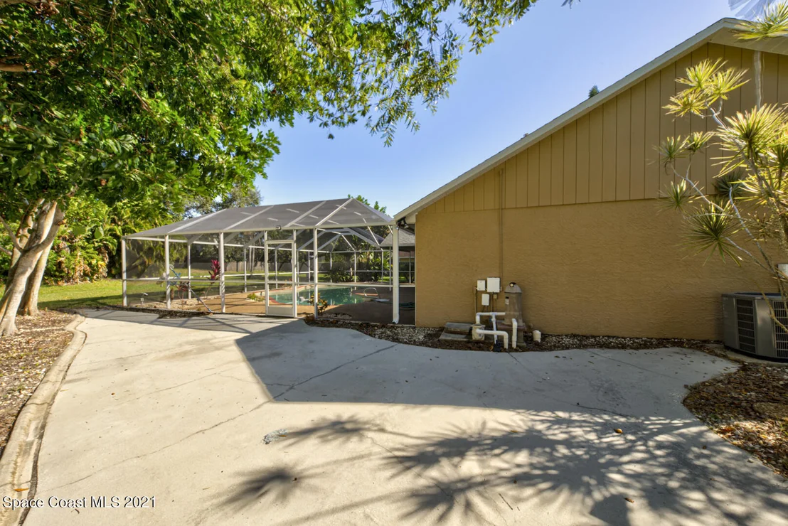 Photo of 2390 Bent Pine Street