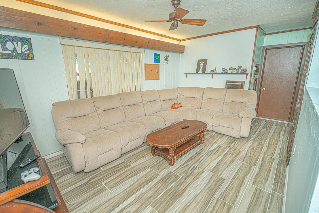 Photo of 6925 Idlewylde Circle
