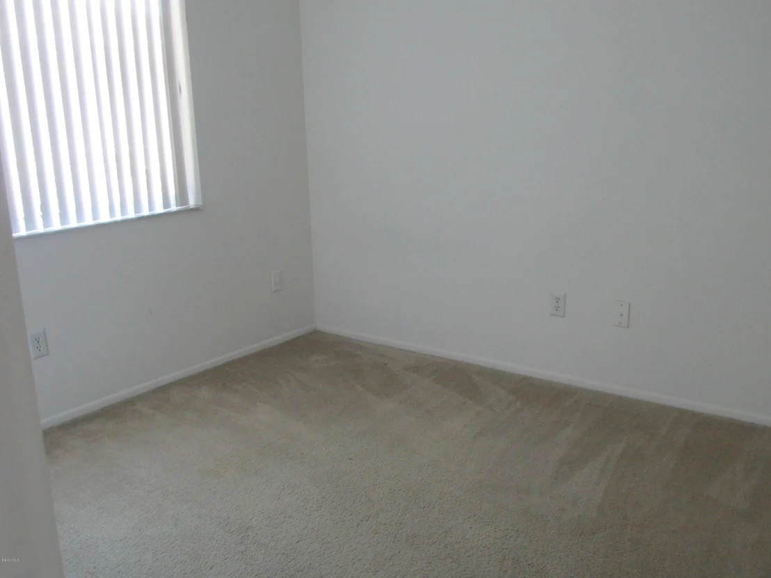 Photo of 991 Hooper Avenue NE