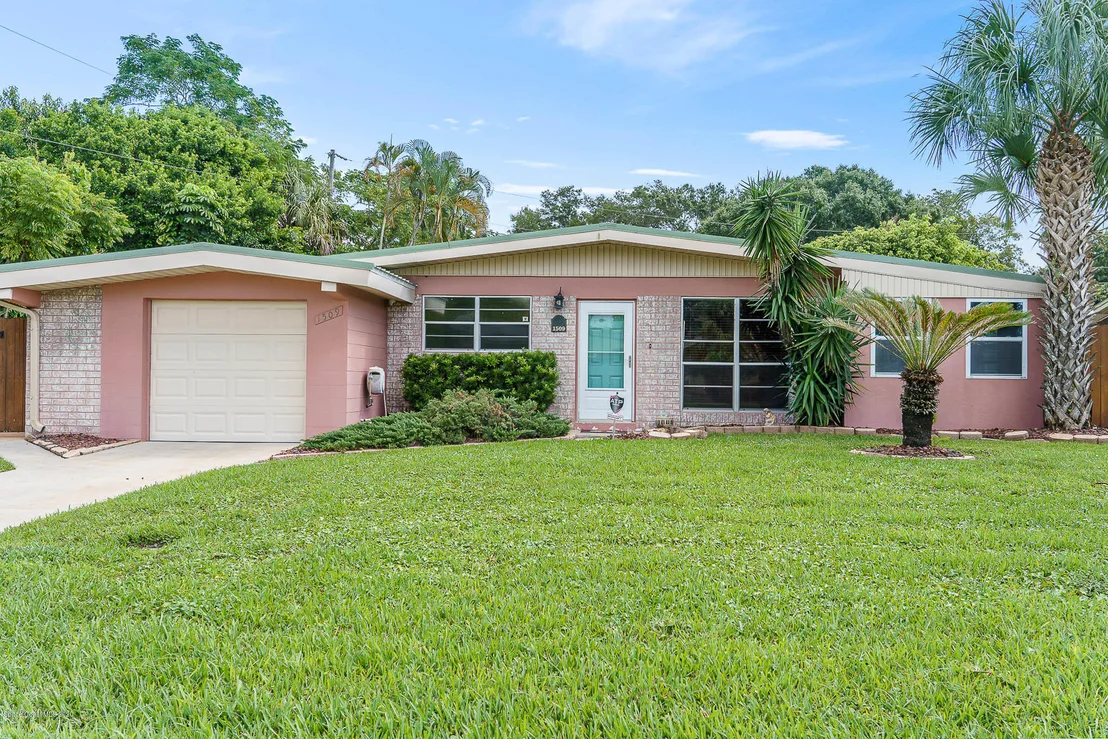 Photo of 1509 Hedrick Drive