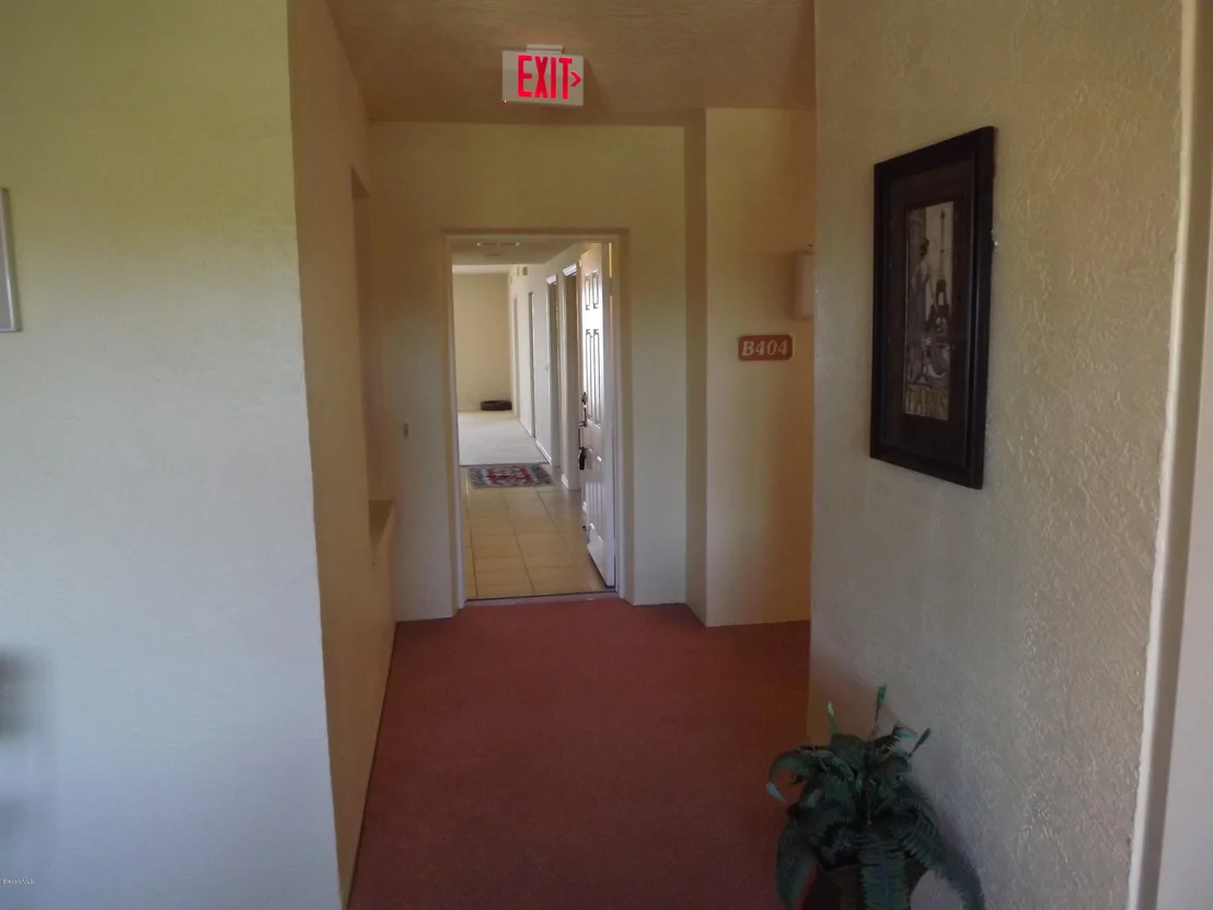 Photo of Unit 404 at 102 Riverside Drive