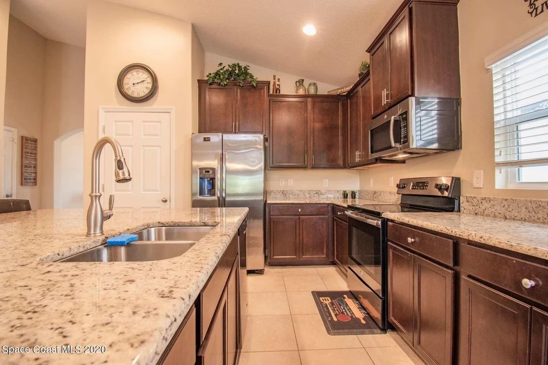 Photo of 1190 Dillard Drive SE