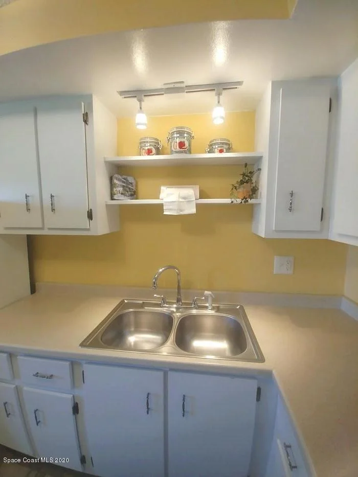 Photo of 790 Cobblestone Lane NE