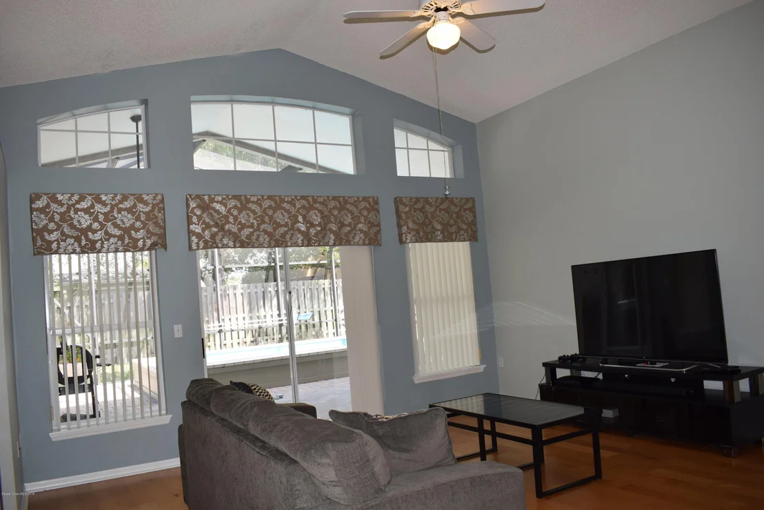 Photo of 8512 Ivanhoe Drive