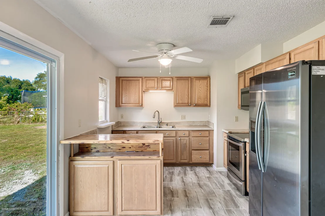 Photo of 5964 Rena Avenue E