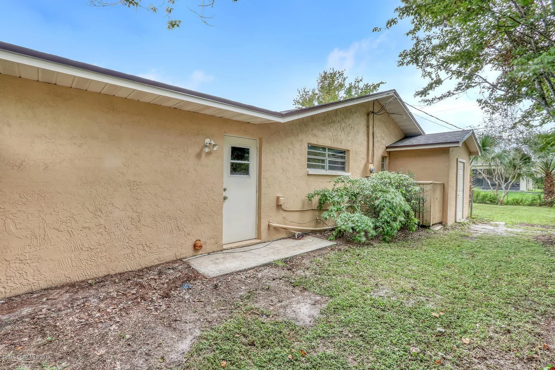 Photo of 3214 Jupiter Boulevard SE