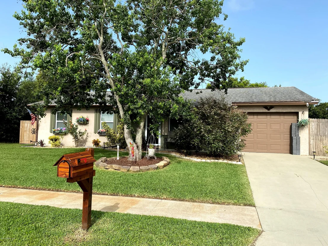 Photo of 2152 Cherrywood Drive