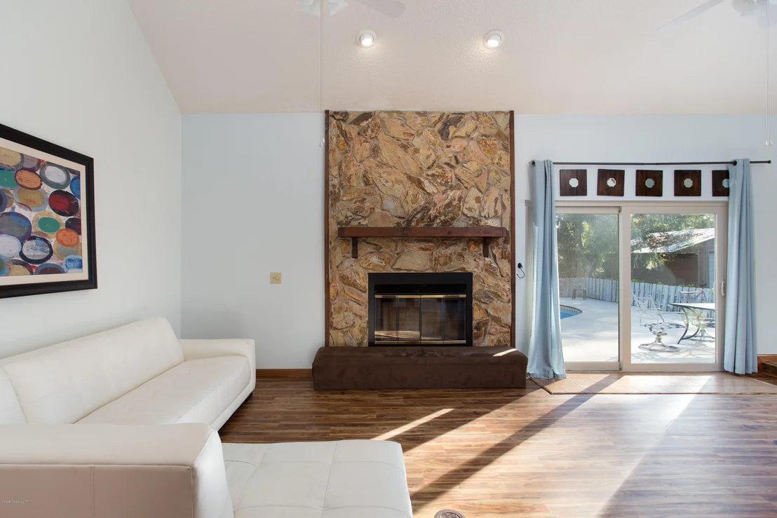 Photo of 2055 Eva Lane