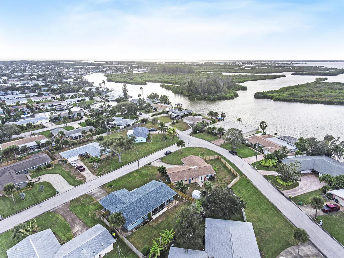 Photo of 385 Formosa Drive