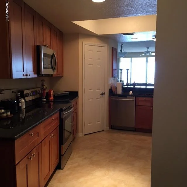 Photo of Unit 404 at 104 Riverside Drive
