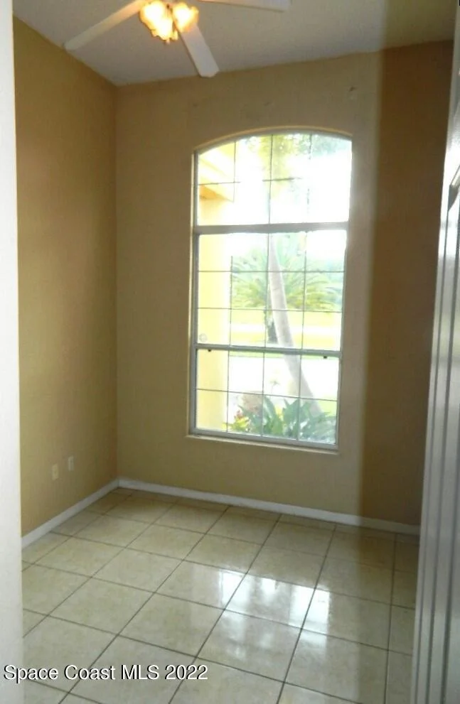 Photo of 907 Bluegrass Lane